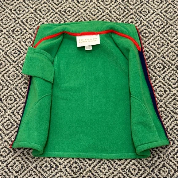 🎉 EUC! 🎉 TBBC 2T Kelly Green Fleece Vest with Navy & Red Accents - Picture 2 of 4
